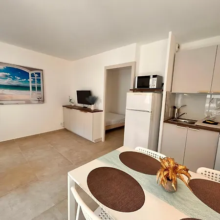 Апартаменты Paradis- 4 Pers, Neuf, Hyper Centre ! A 2 Mn- Climatise Сен-Рафаэль