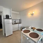 Appartement Paradis- 4 Pers, Neuf, Hyper Centre ! à 2 Mn- Climatisé Saint-Raphaël