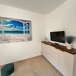 Appartement Paradis- 4 Pers, Neuf, Hyper Centre ! à 2 Mn- Climatisé Saint-Raphaël