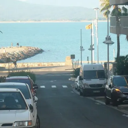 Paradis- 4 Pers, Neuf, Hyper Centre ! A 2 Mn- Climatise Saint-Raphaël