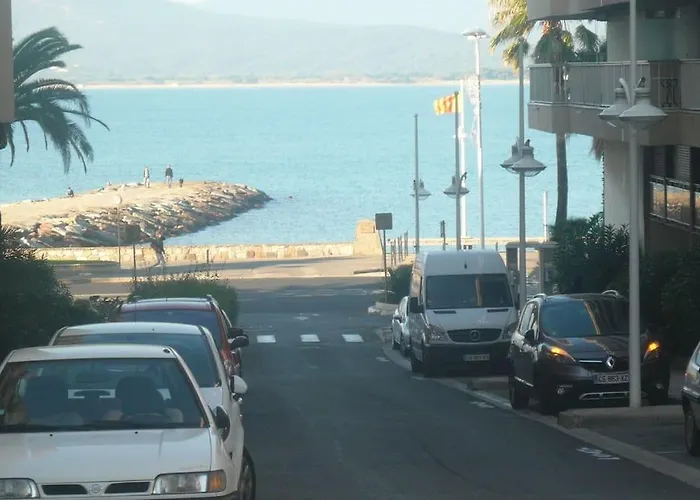 Paradis- 4 Pers, Neuf, Hyper Centre ! A 2 Mn- Climatise Saint-Raphaël